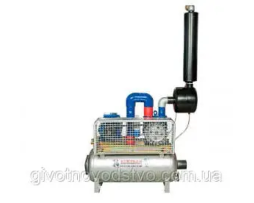 Вакуумний насос 2200 л/хв для доїльної установки