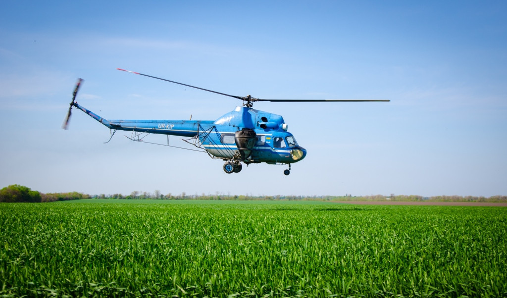 Гербицидная авиаобработка пшеницы ячменя дельтапланом вертолетом самолетом