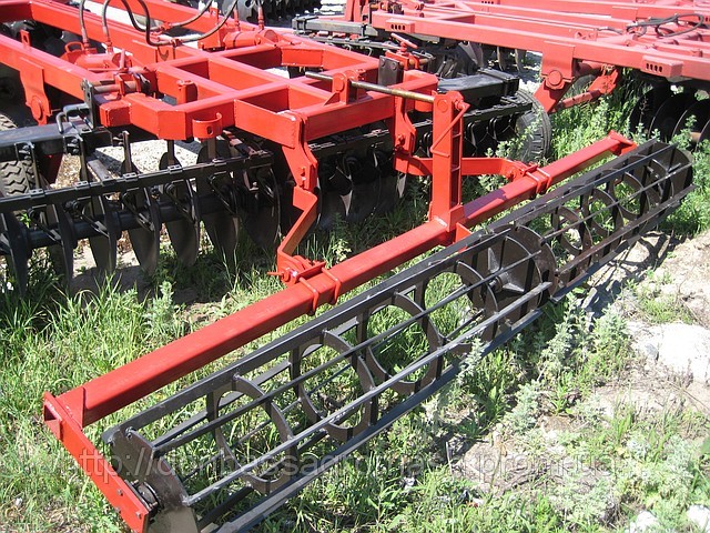 Каток прикочуючим на БДМТ 4