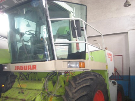Комбайн кормозбиральний Jaguar 860
