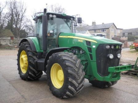 Трактор John Deere 8430