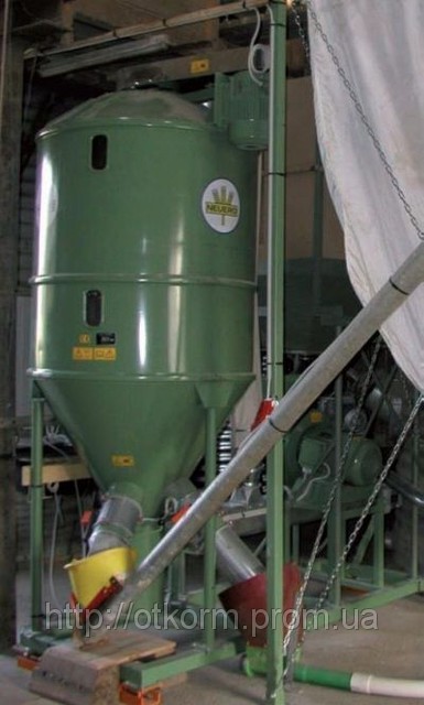 Змішувач кормів FAV & FAM (Німеччина)