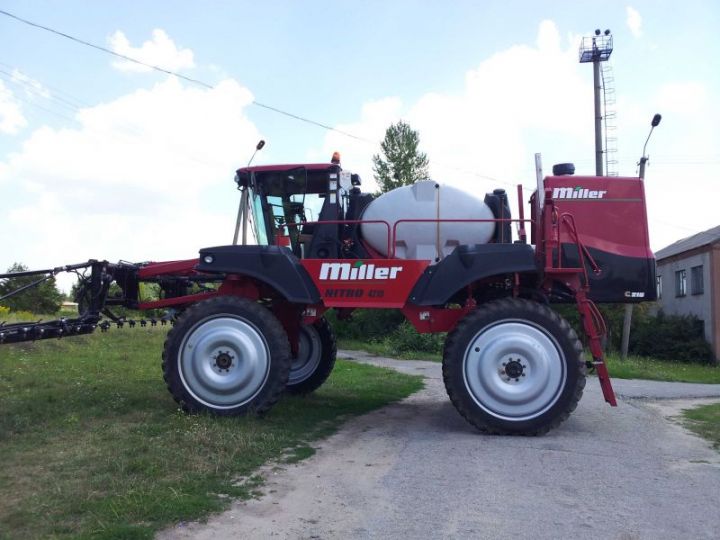 Обприскувач самохідний NITRO MULLER 4215