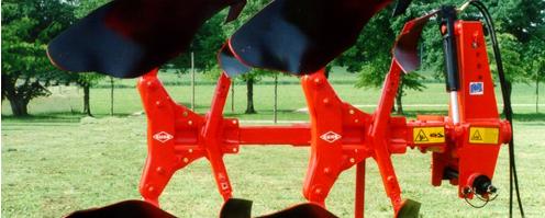 Плуг Master 102 NSH 2 корпусний