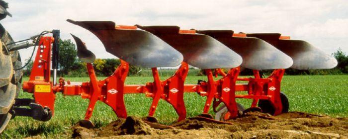 Плуг Master 102 NSH 4-корпусний