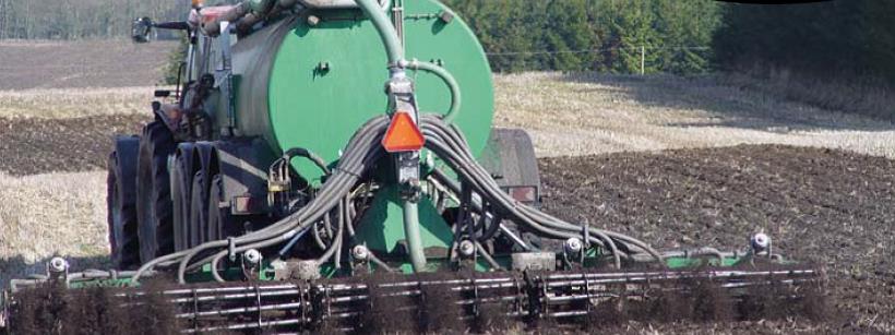 Культиватор для внутрішньогрунтового внесення добрив