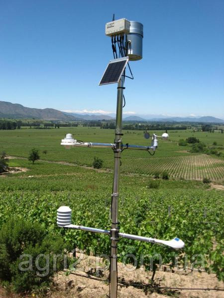 Метеостанції і станції вологості грунту Adcon