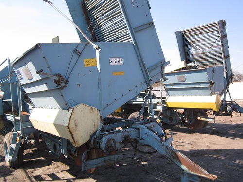 Картоплезбиральн?ий комбайн ANNA Z 644