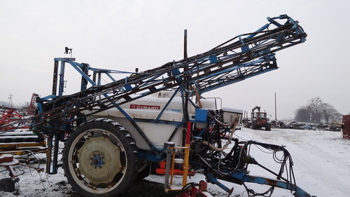 Оприскувач причіпний