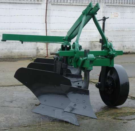 Плуг ПЛН 3-35 з передплужником.