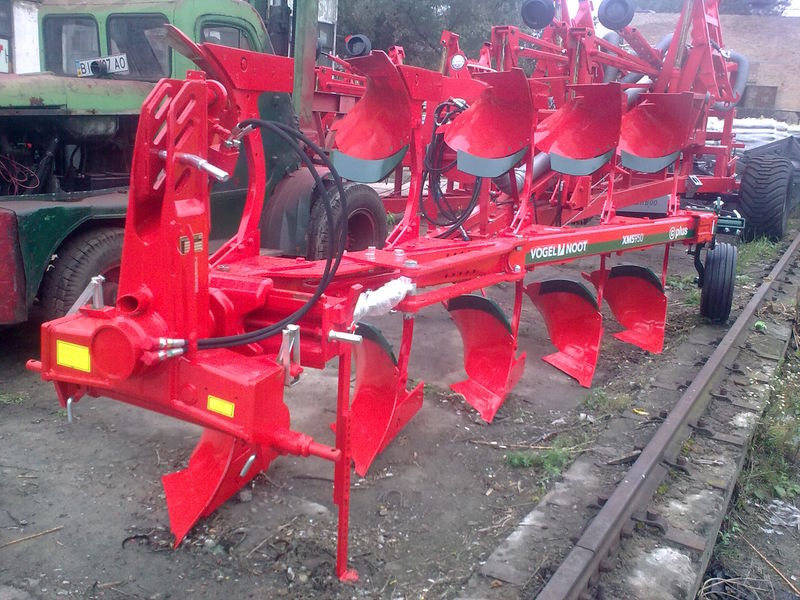 Плуг оборотний VOGEL & NOOT 5-ти корпусний