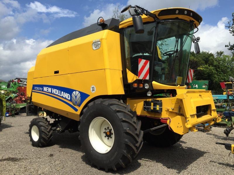 Комбайн NEW HOLLAND-TC 5070 2012 р.в.