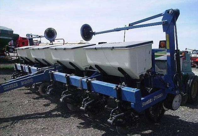 Пропашна сівалка KINZE 3000