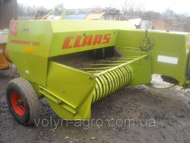 Прес-підбирач тюковий